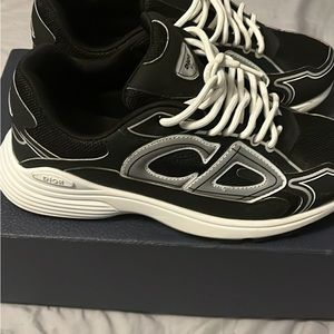 Dior b30